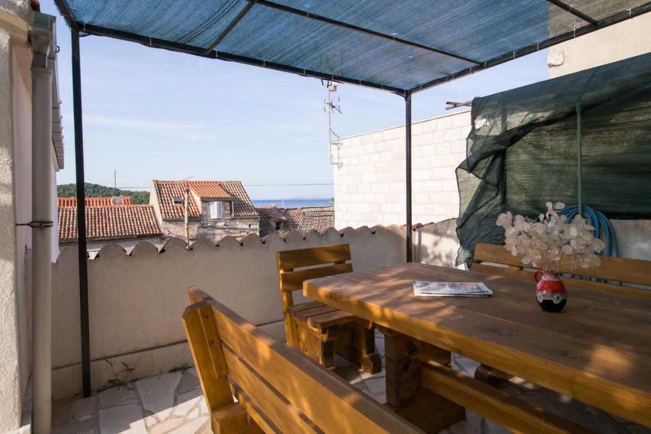 Strma Apartments Vis Exteriér fotografie