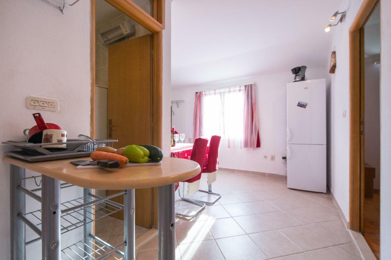 Strma Apartments Vis Exteriér fotografie